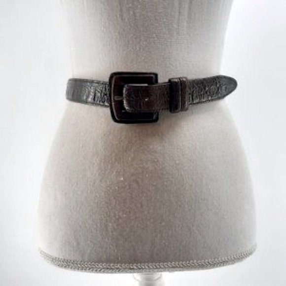 Joan & David Leather Embossed Lizard Wide Belt - Picture 7 of 8